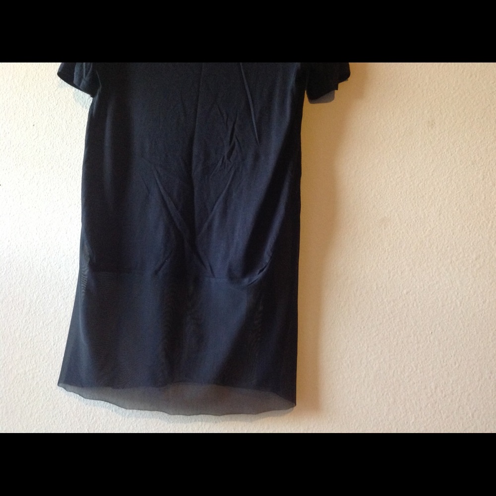 Too - Picture 5 of 6